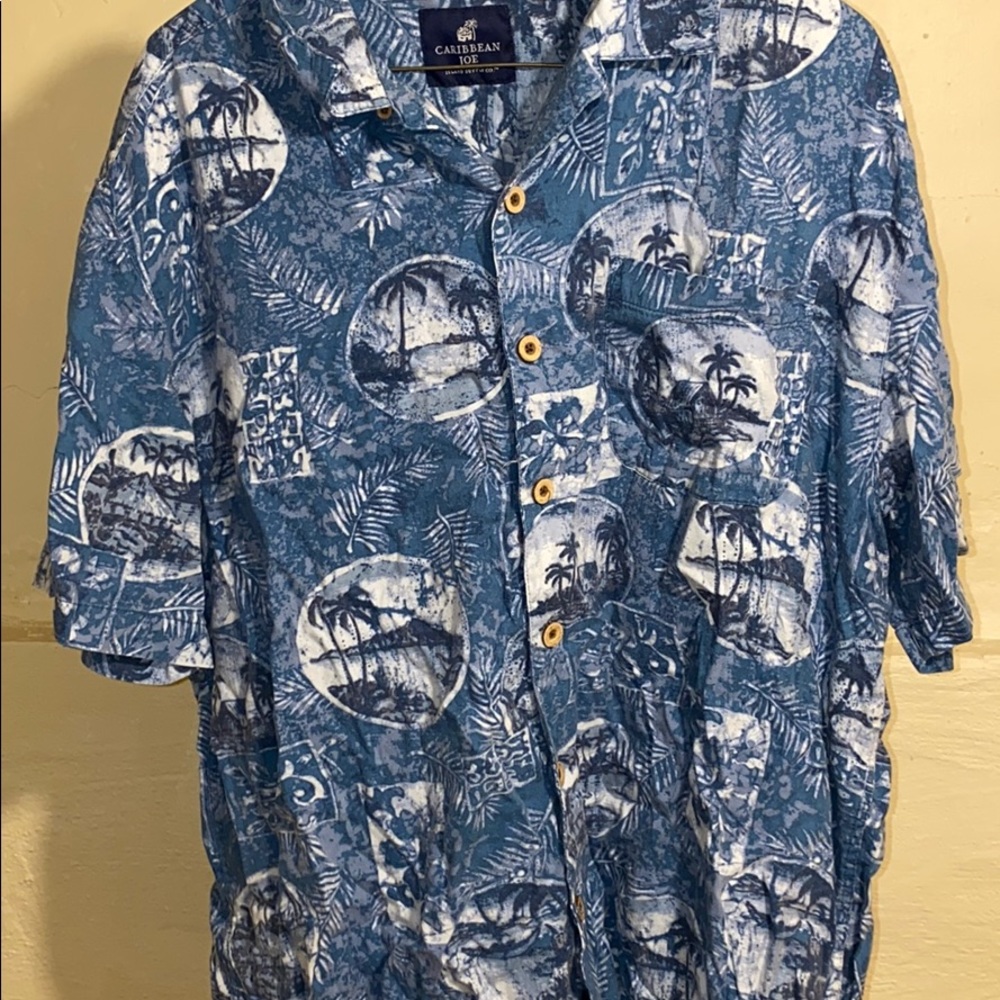 Blue super comfy Hawaiian shirt